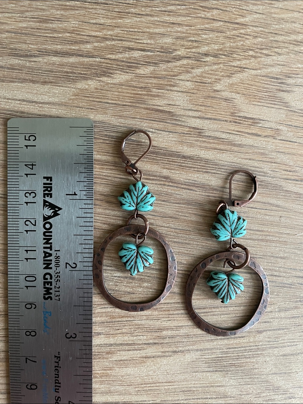 HAND CRAFTED CZECH GLASS LEAF EARRINGS Antiqued Copper Hammered Hoop Dangle Boho - Picture 8 of 9